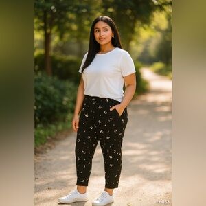 14th&Union Black Floral Tapered Trouser Pant •Size L•